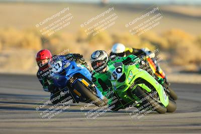 media/Nov-17-2024-CVMA (Sun) [[1fec520723]]/Race 18-Supersport Middleweight/